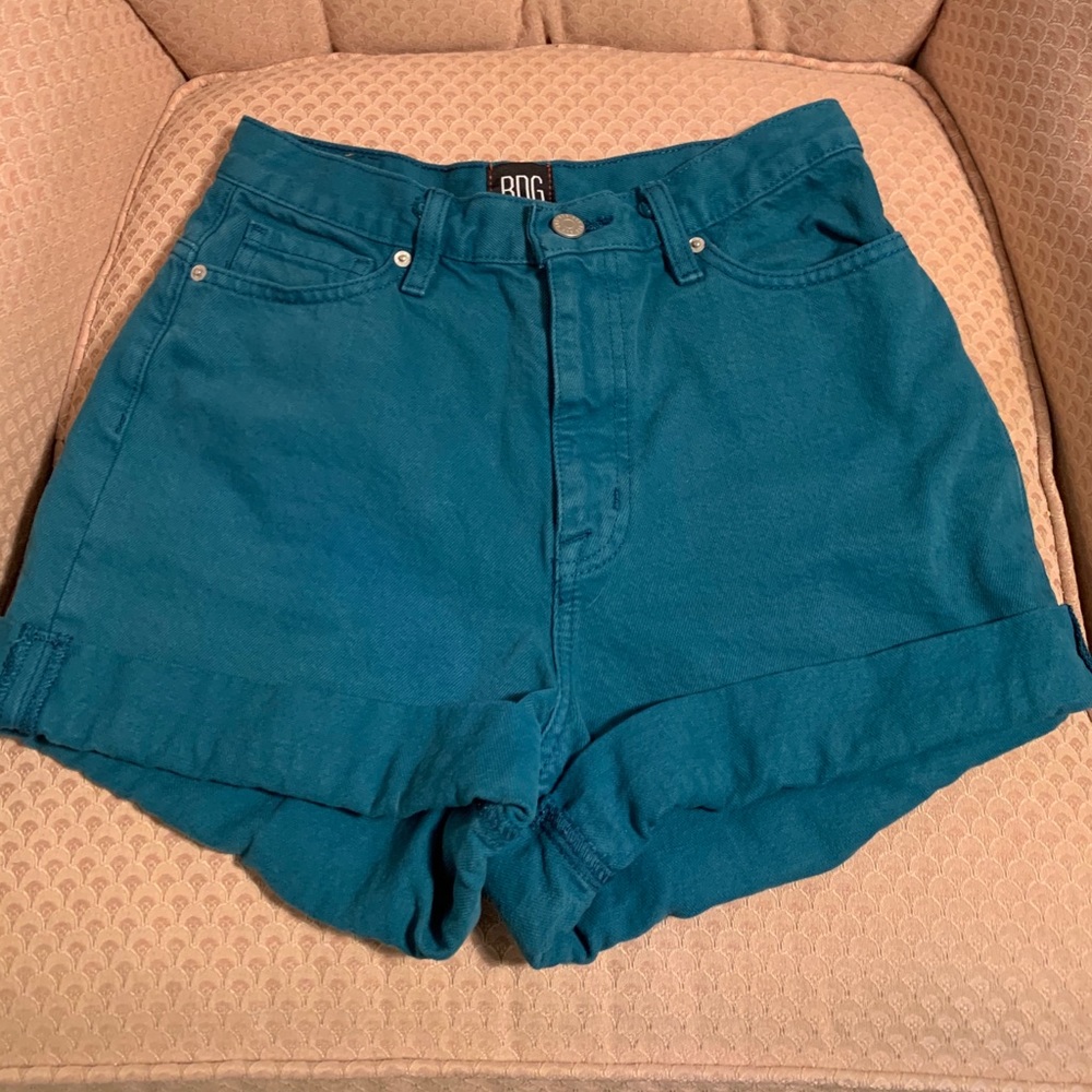 BDG Mom high rise Shorts in Teal